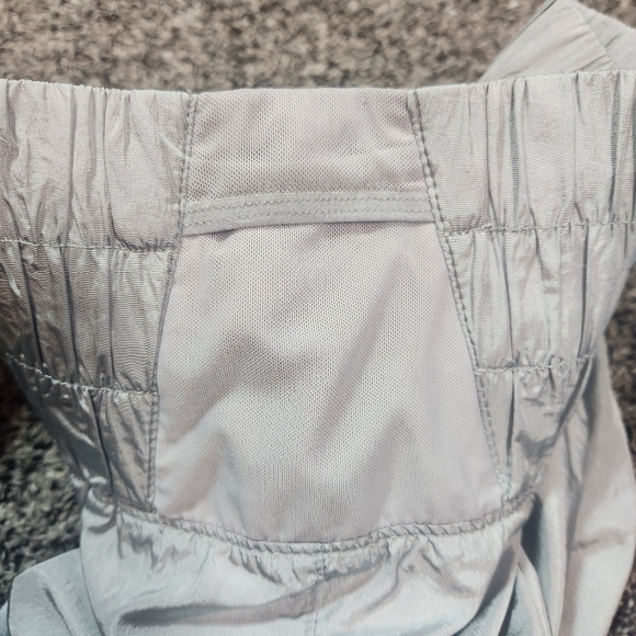 Free People Movement The Way Home Shorts Size Large High Waist Shiny Gray Silver - Picture 11 of 16